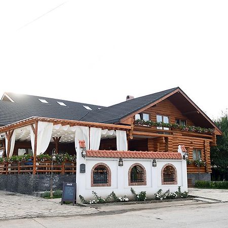 Domeniul Haiducilor Bucovina Villa Suceava Luaran gambar